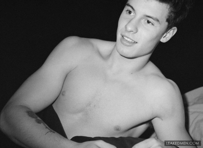 Shawn Mendes Nude Pictures Leaked His Visible Cock Bulge Leaked Men