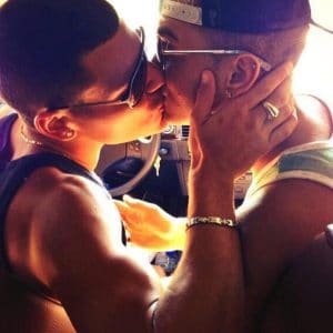 bieber making out with a dude
