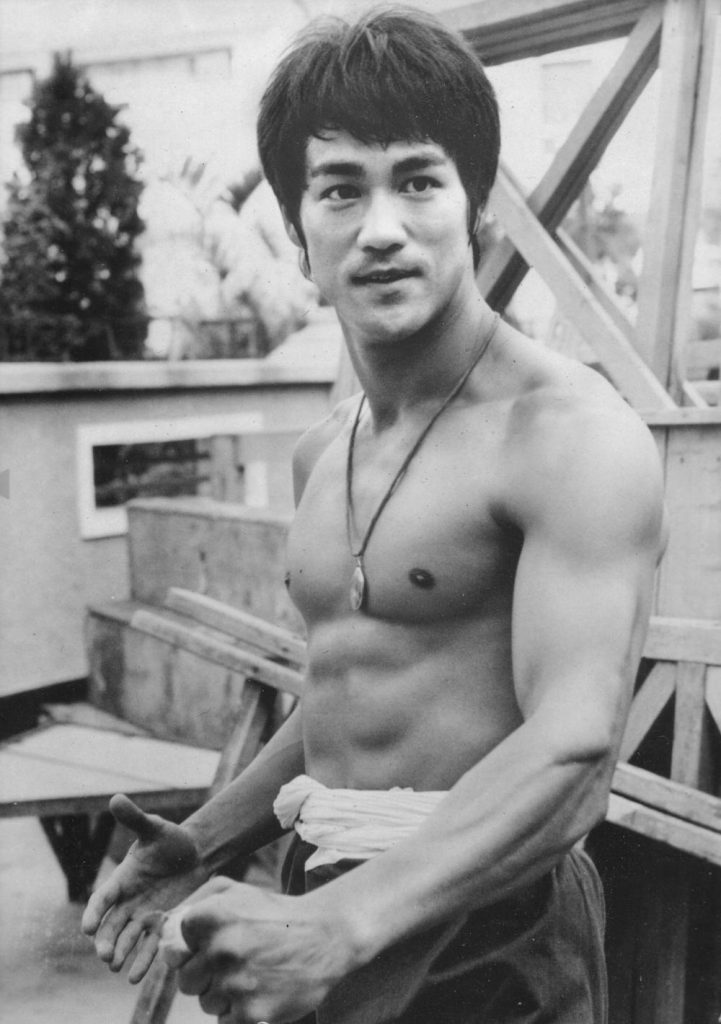 Bruce Lee with no shirt on