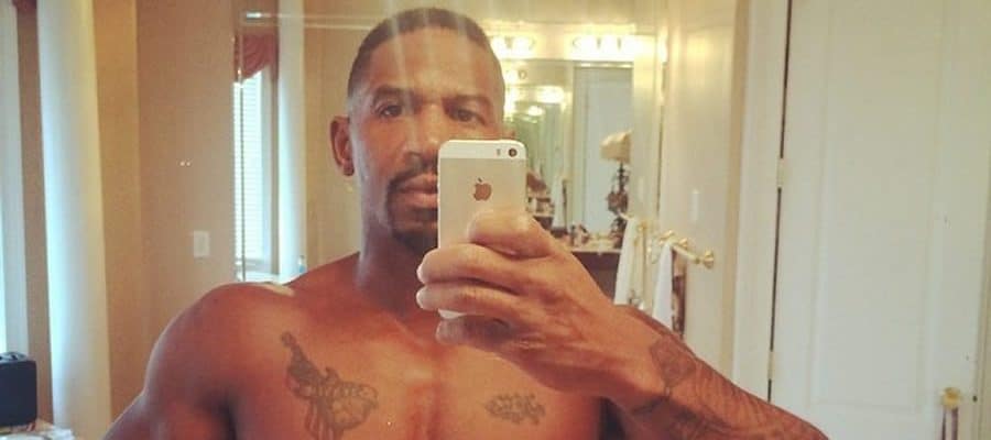 Stevie J chest selfie