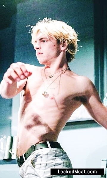 Ross Lynch Sexy Pics.